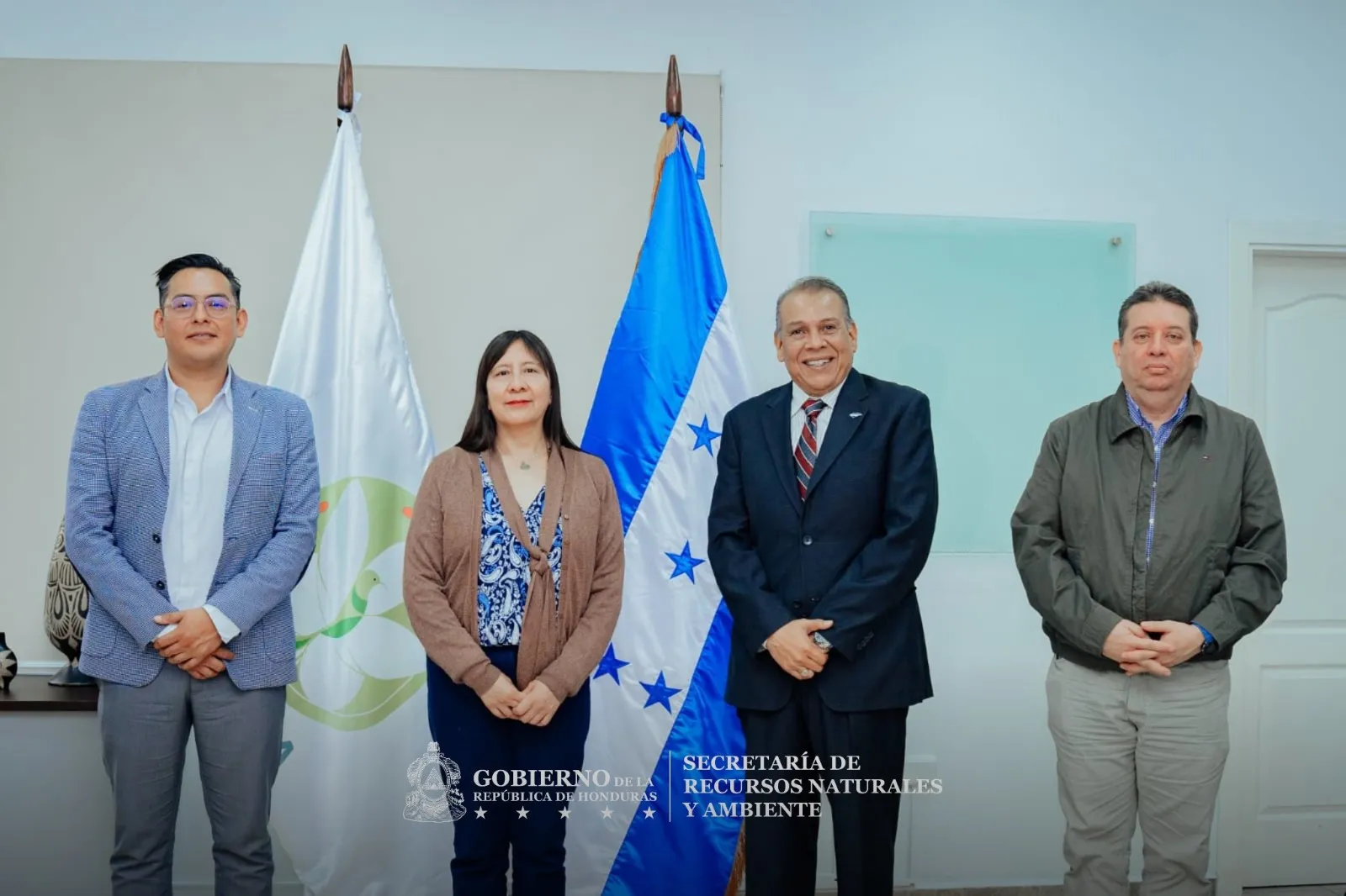 Reunión del ministro de la SERNA con los funcionarios de ONUDI